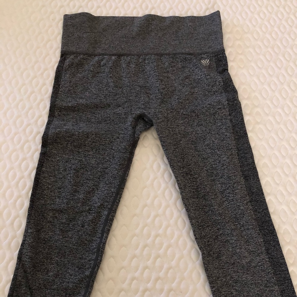 Forever 21 seamless workout leggings